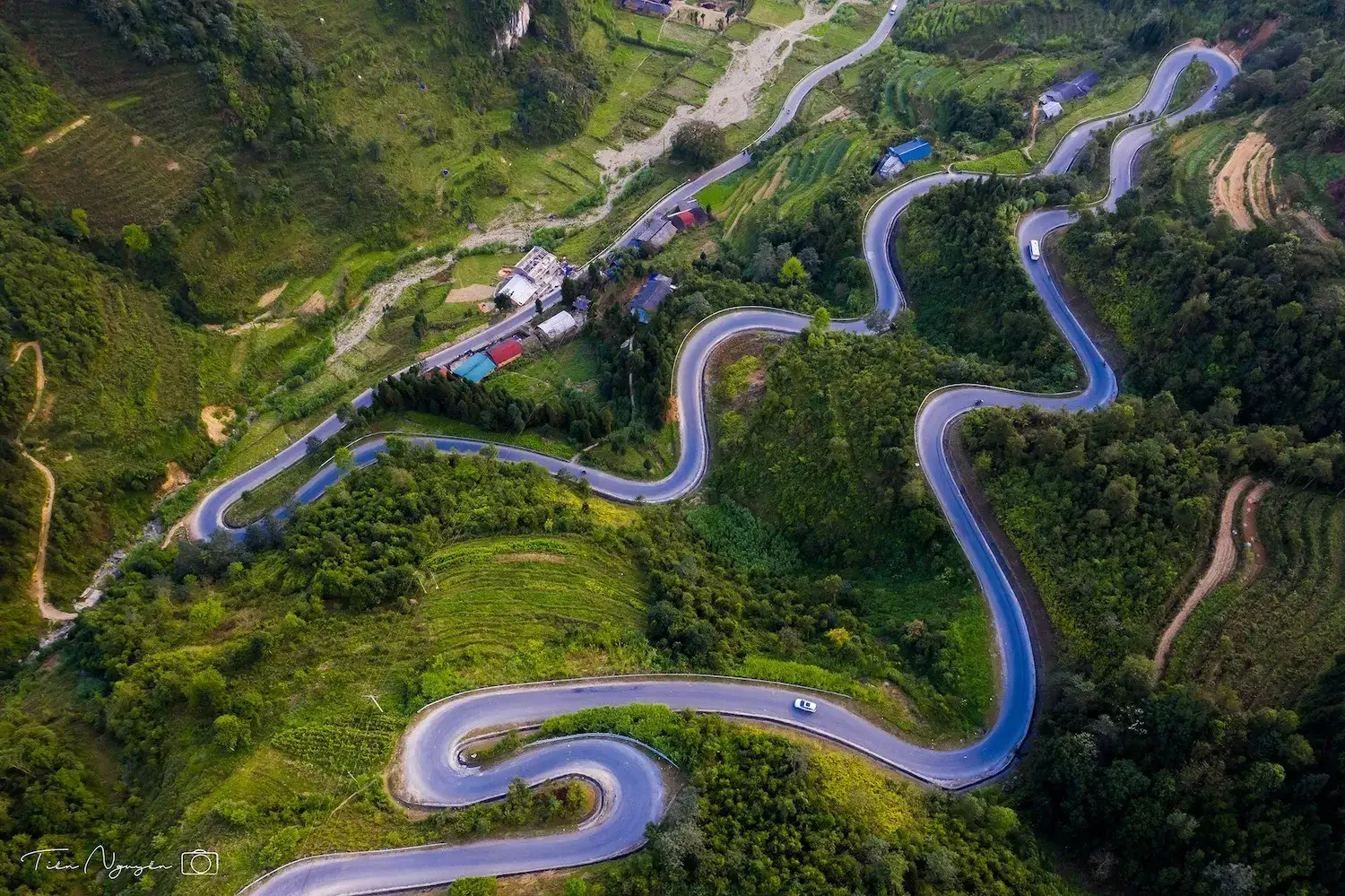 Tour Hà Nội - Hà Giang - Đèo Mã Pì Lèng - Cột Cờ Lũng Cú - Lô Lô Chải · ảnh 9